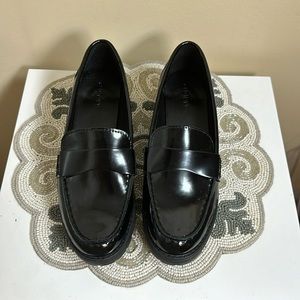 Black old navy platform loafers